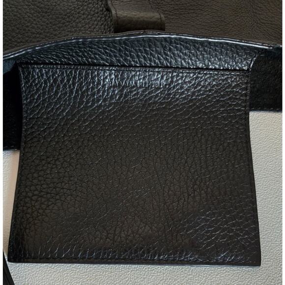 BANANA REPUBLIC Tab Close Crossbody/ Shoulder Bag Purse Pebble Black Leather - Picture 8 of 9